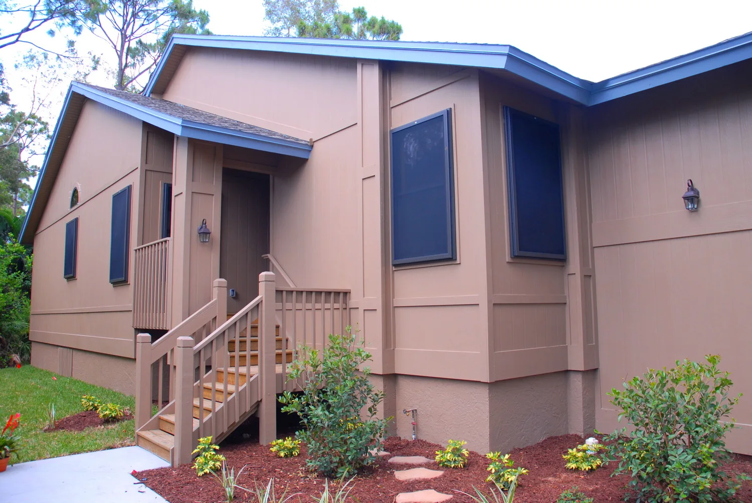 Brown House With Sec